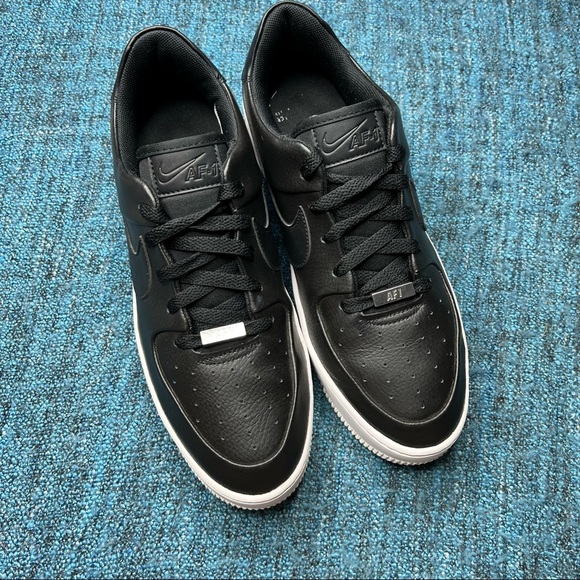 Nike Air Force 1 Sage Low Sneakers in Black White - Picture 2 of 7